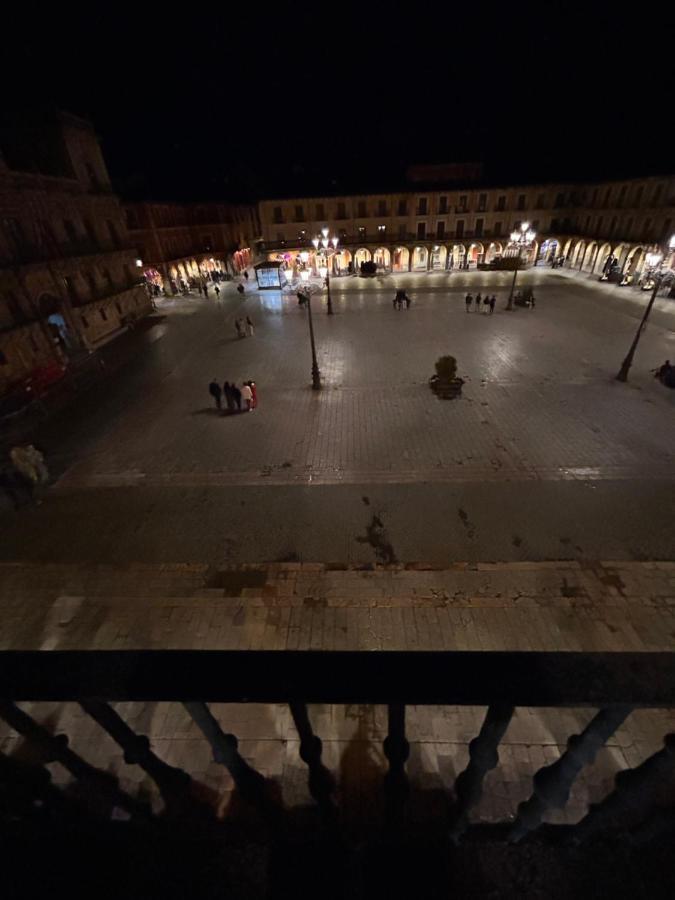 Plaza Mayor Leon - Bohemia Kültér fotó